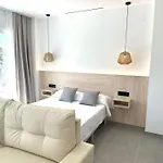 Apartman Almar 52 *